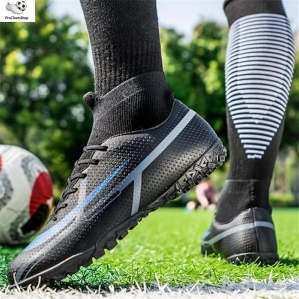 Men's Soccer Shoes Cleats Professional Breathable Athletic Football Boots